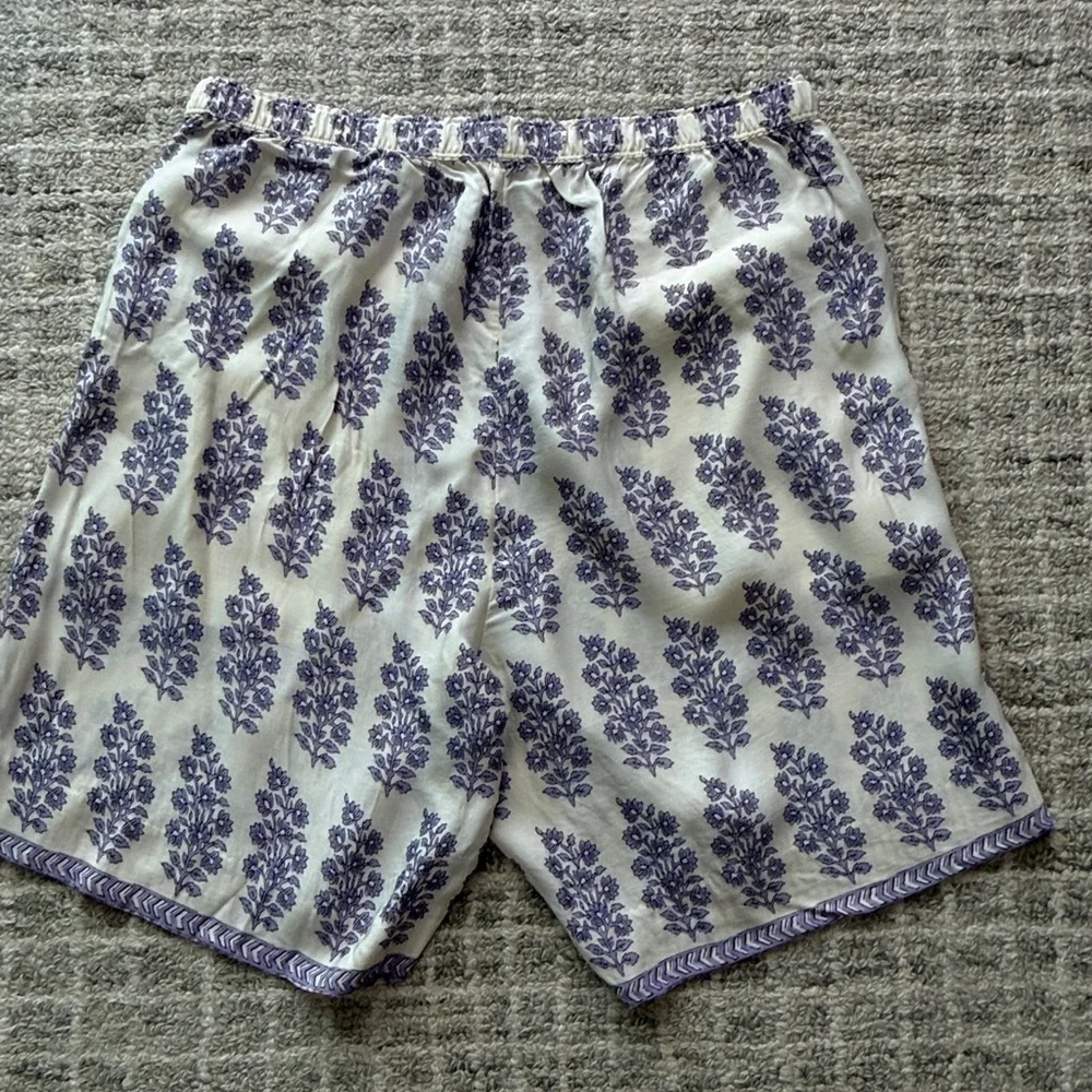 J. Crew stratus shorts, blooming lilac print, size small NWOT